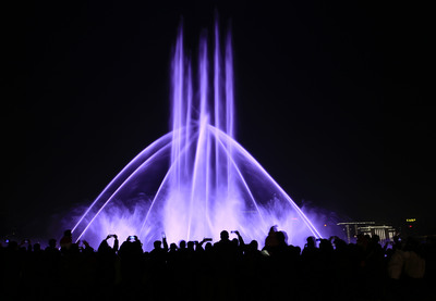 蕭山人民廣場音樂噴泉盛大首秀，千年古韻與現代科技交相輝映